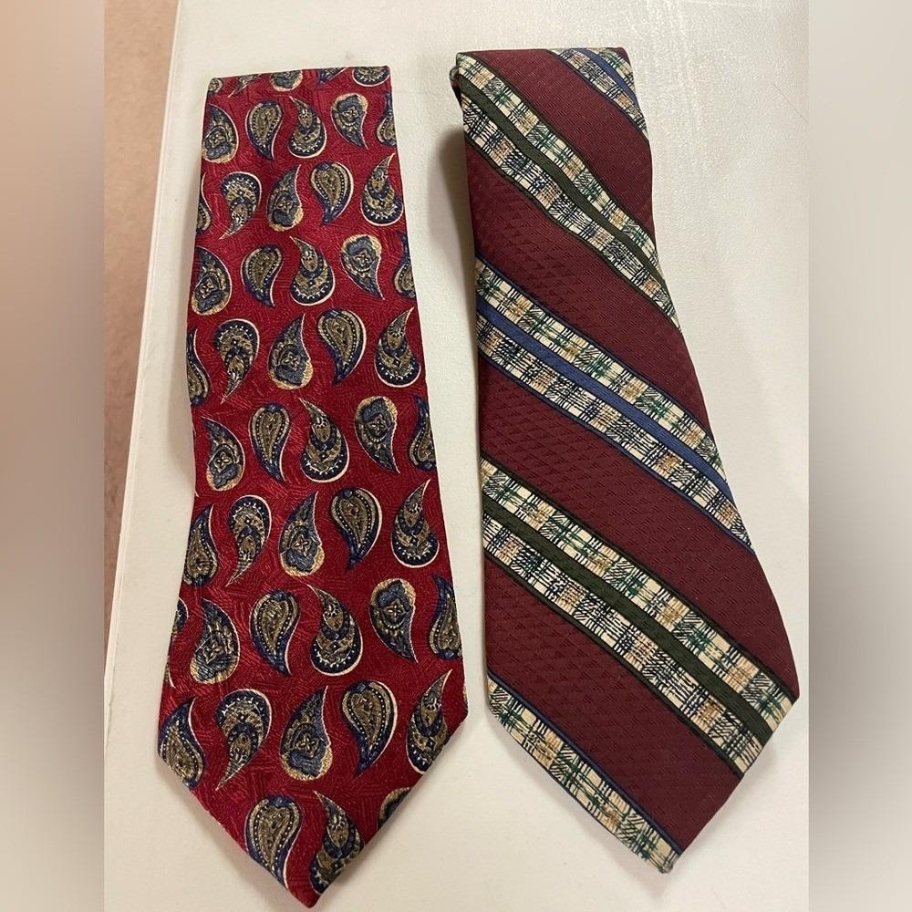 CHAPS by‎ Ralph Lauren men's tie paisley striped pattern Red blue 2 vintage 4'